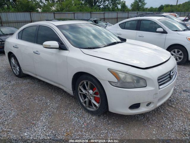  Salvage Nissan Maxima