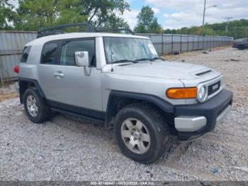  Salvage Toyota FJ Cruiser