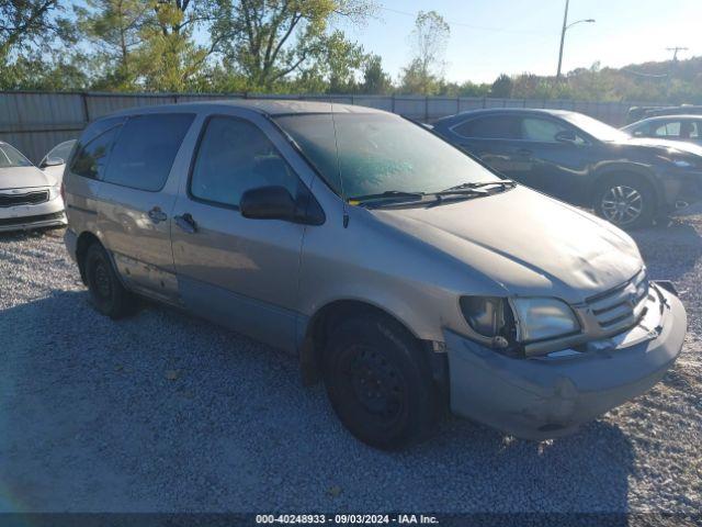  Salvage Toyota Sienna