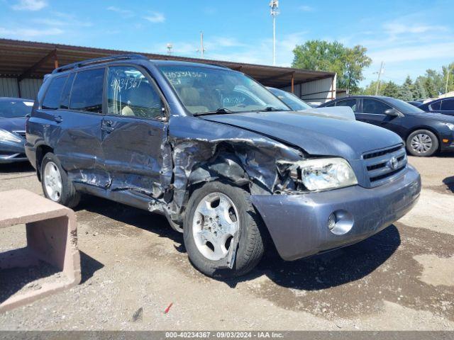  Salvage Toyota Highlander