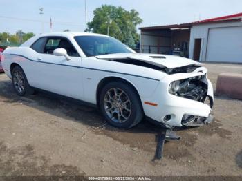  Salvage Dodge Challenger