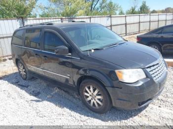  Salvage Chrysler Town & Country