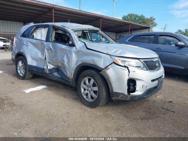  Salvage Kia Sorento