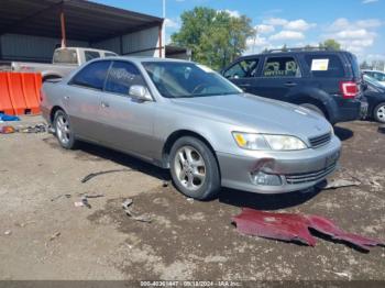  Salvage Lexus Es