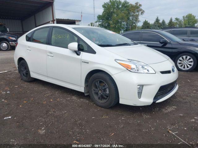  Salvage Toyota Prius