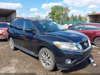  Salvage Nissan Pathfinder