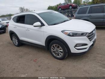  Salvage Hyundai TUCSON