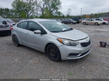  Salvage Kia Forte