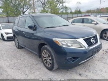  Salvage Nissan Pathfinder