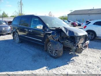  Salvage Chrysler Town & Country