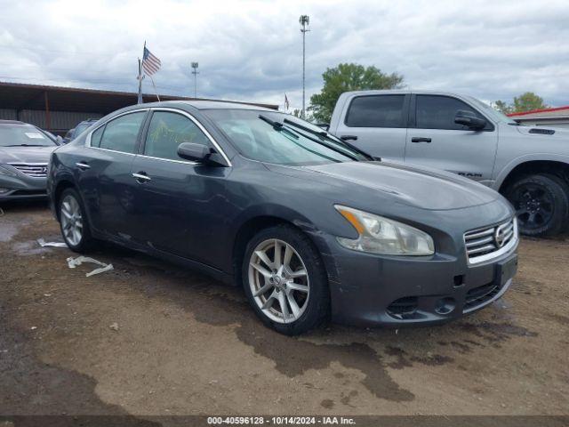  Salvage Nissan Maxima