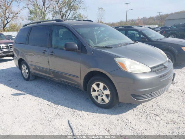  Salvage Toyota Sienna