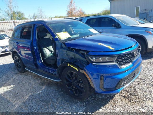  Salvage Kia Sorento