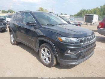  Salvage Jeep Compass