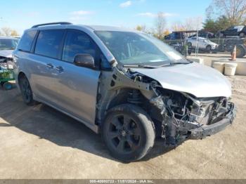  Salvage Toyota Sienna