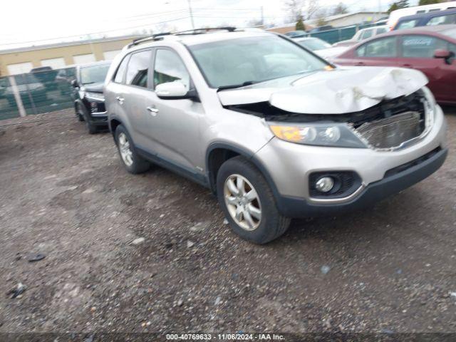  Salvage Kia Sorento