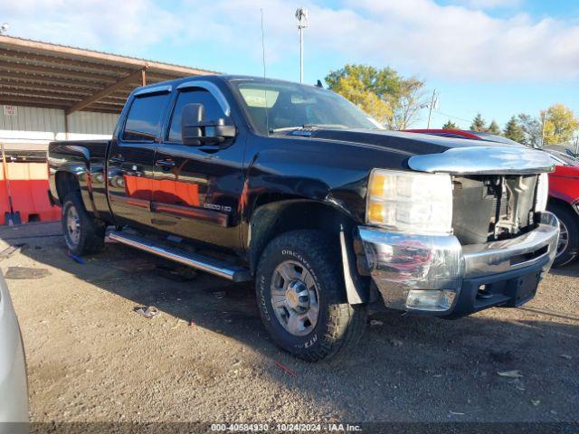  Salvage Chevrolet Silverado 2500