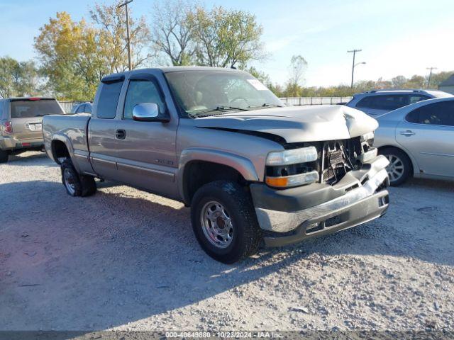  Salvage Chevrolet Silverado 2500