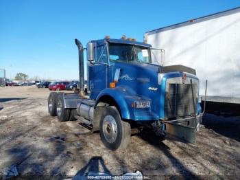  Salvage Kenworth T800 Day Cab