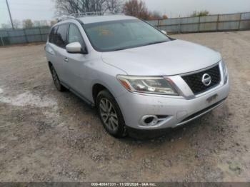  Salvage Nissan Pathfinder