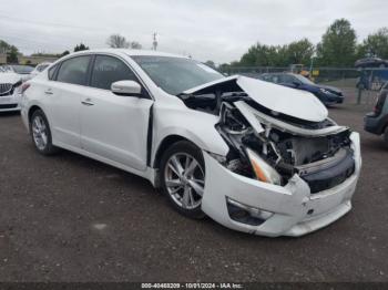  Salvage Nissan Altima