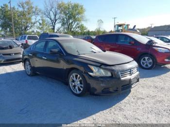  Salvage Nissan Maxima