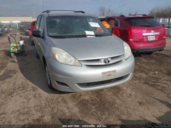  Salvage Toyota Sienna