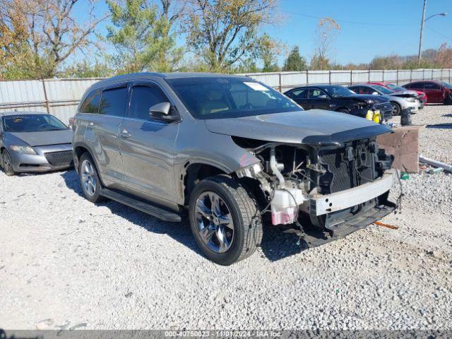  Salvage Toyota Highlander