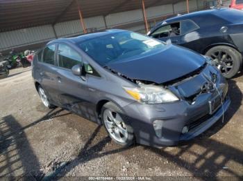  Salvage Toyota Prius