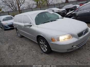  Salvage Volvo V70