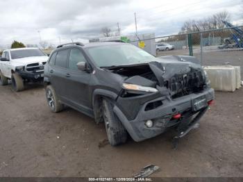  Salvage Jeep Cherokee