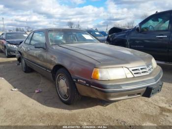  Salvage Ford Thunderbird