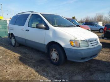  Salvage Toyota Sienna