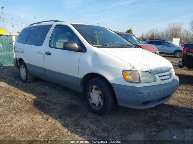  Salvage Toyota Sienna