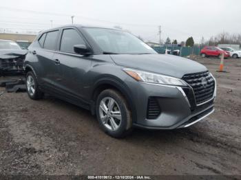  Salvage Nissan Kicks