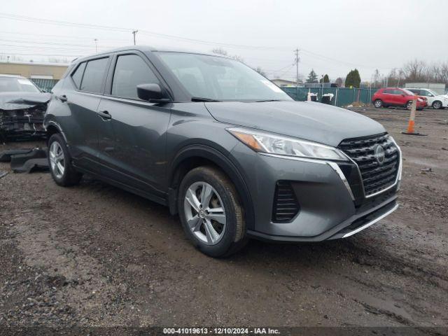  Salvage Nissan Kicks