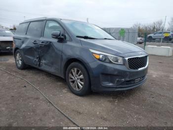  Salvage Kia Sedona