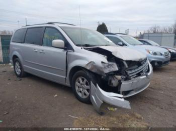  Salvage Chrysler Town & Country