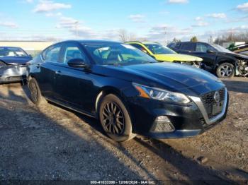  Salvage Nissan Altima