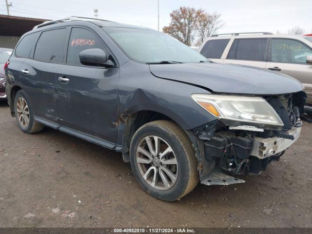  Salvage Nissan Pathfinder