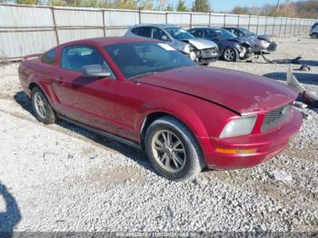  Salvage Ford Mustang