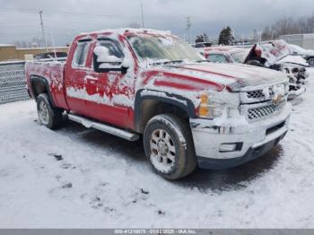  Salvage Chevrolet Silverado 2500