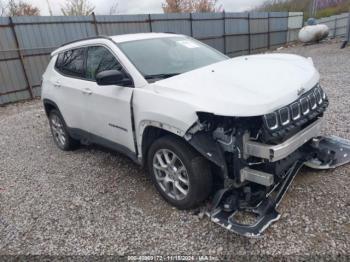  Salvage Jeep Compass