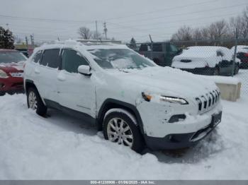  Salvage Jeep Cherokee