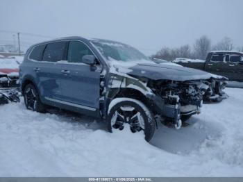  Salvage Kia Telluride