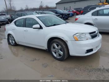  Salvage Dodge Avenger