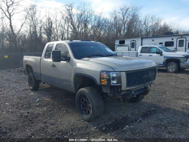  Salvage Chevrolet Silverado 2500