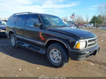  Salvage Chevrolet Blazer