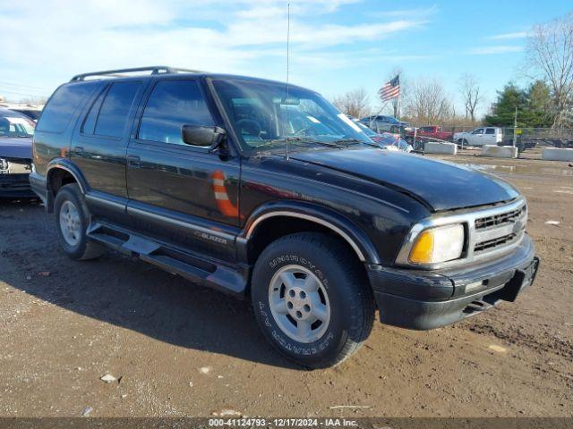  Salvage Chevrolet Blazer