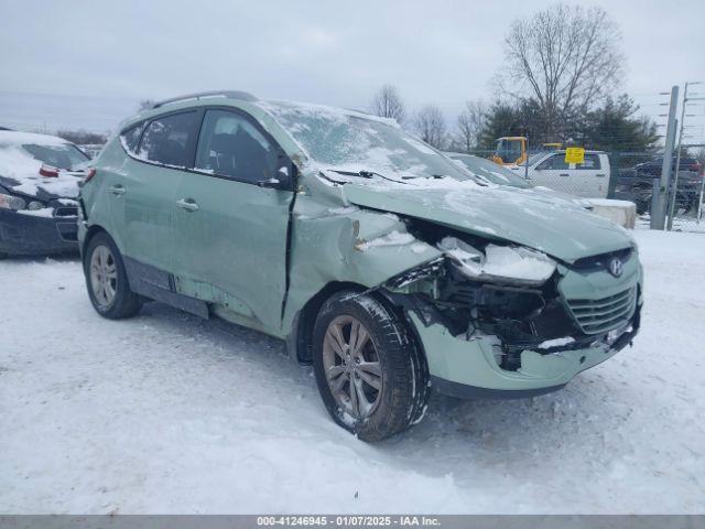  Salvage Hyundai TUCSON